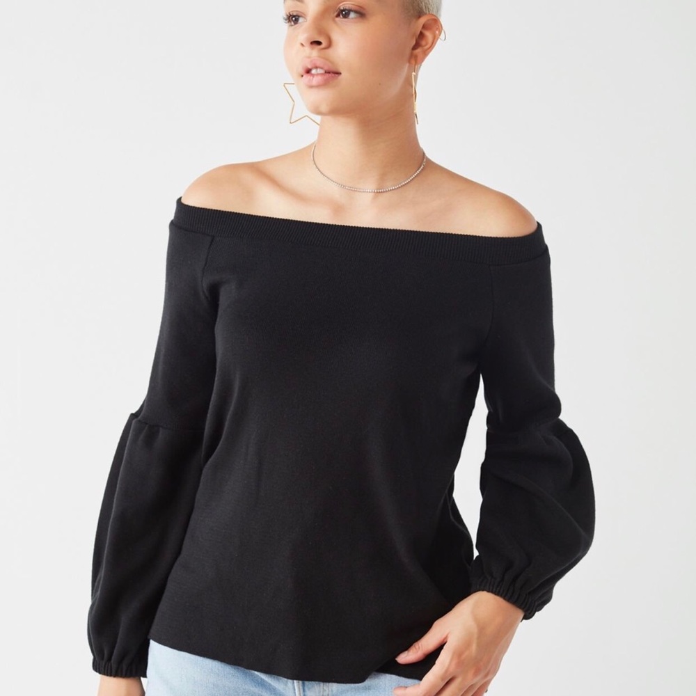 Kimchi Blue Sweater. - Picture 1 of 5